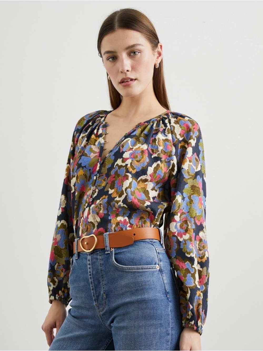 Rails Indi Top in the Navy Wildflower size medium